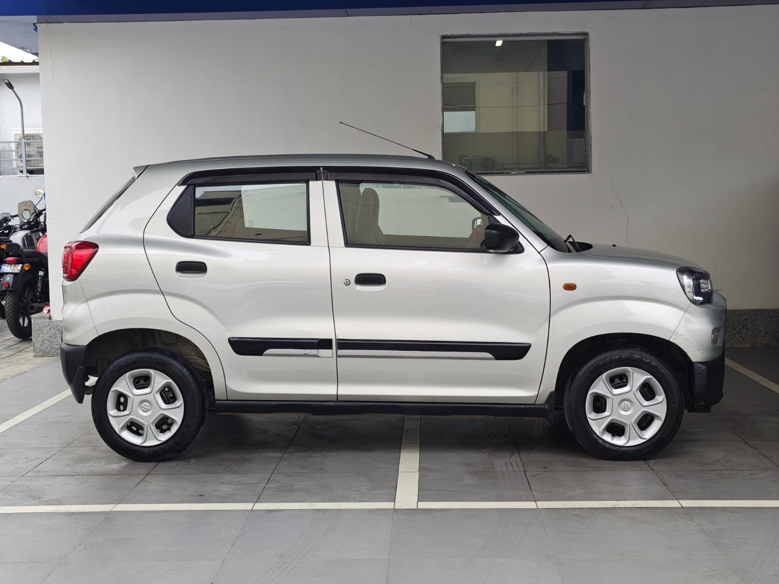 MARUTI SUZUKI S PRESSO VXI